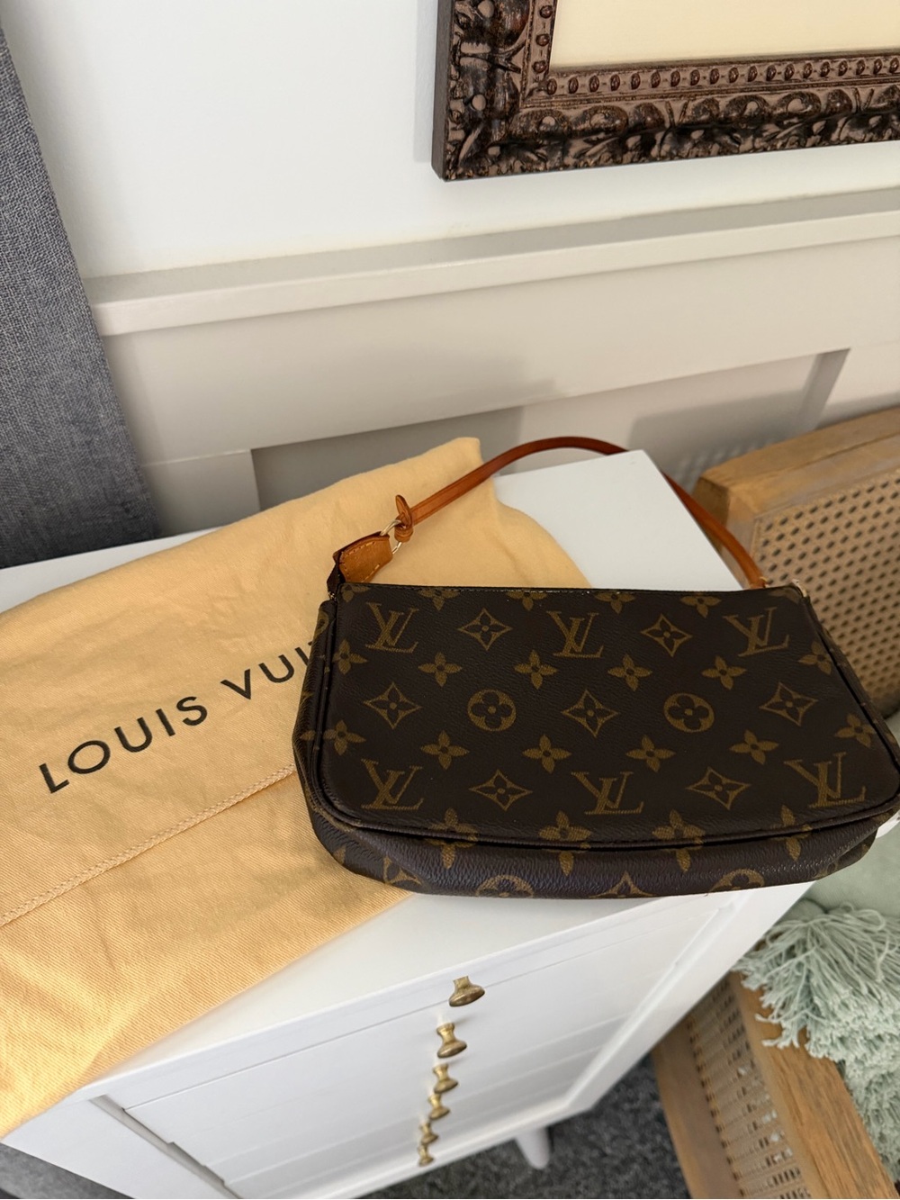 Louis Vuitton Monogram Canvas Shoulder Pochette in Brown and Tan - Picture 3 of 11